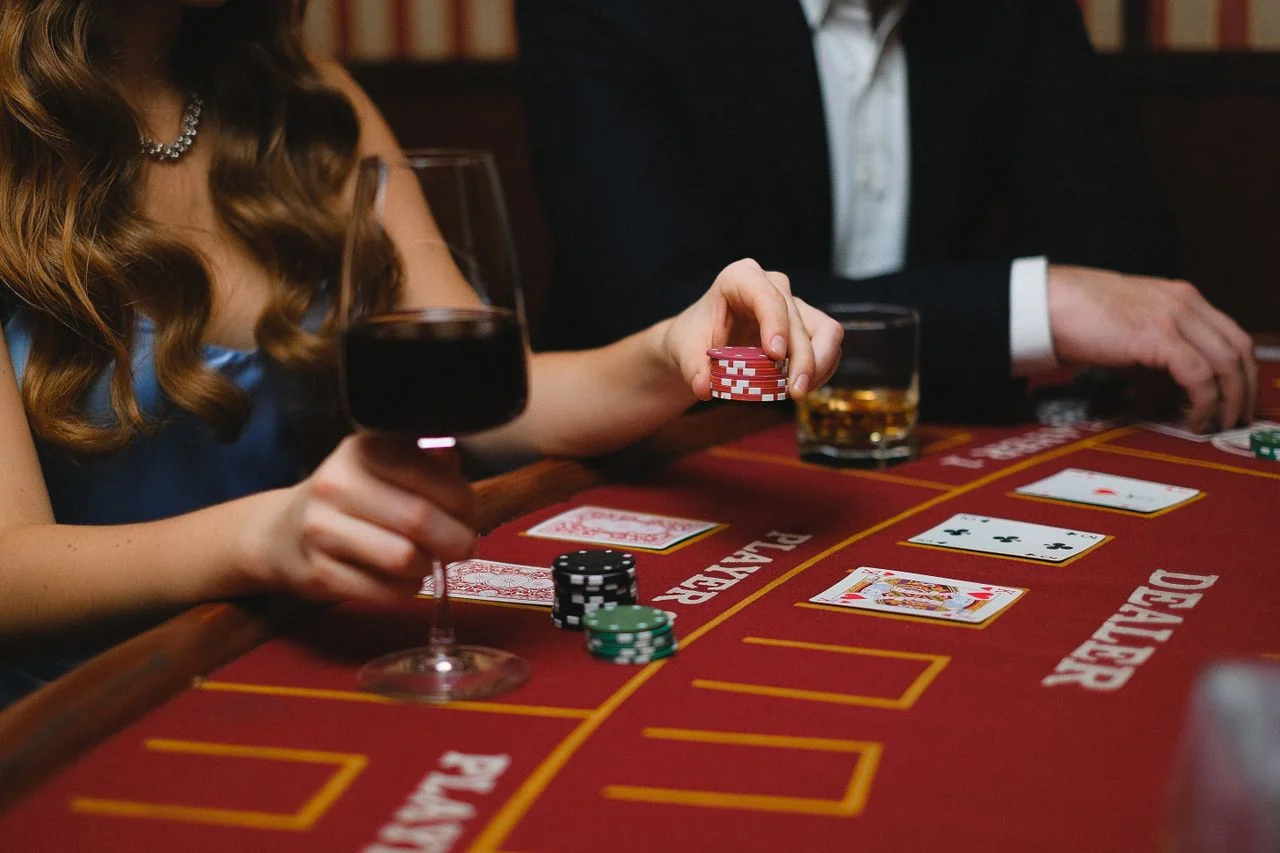 Tìm đúng câu trả lời, liên hệ đúng kênh